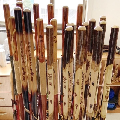 90x3cm hölzerner gehender Cane Chinese Totem Carving